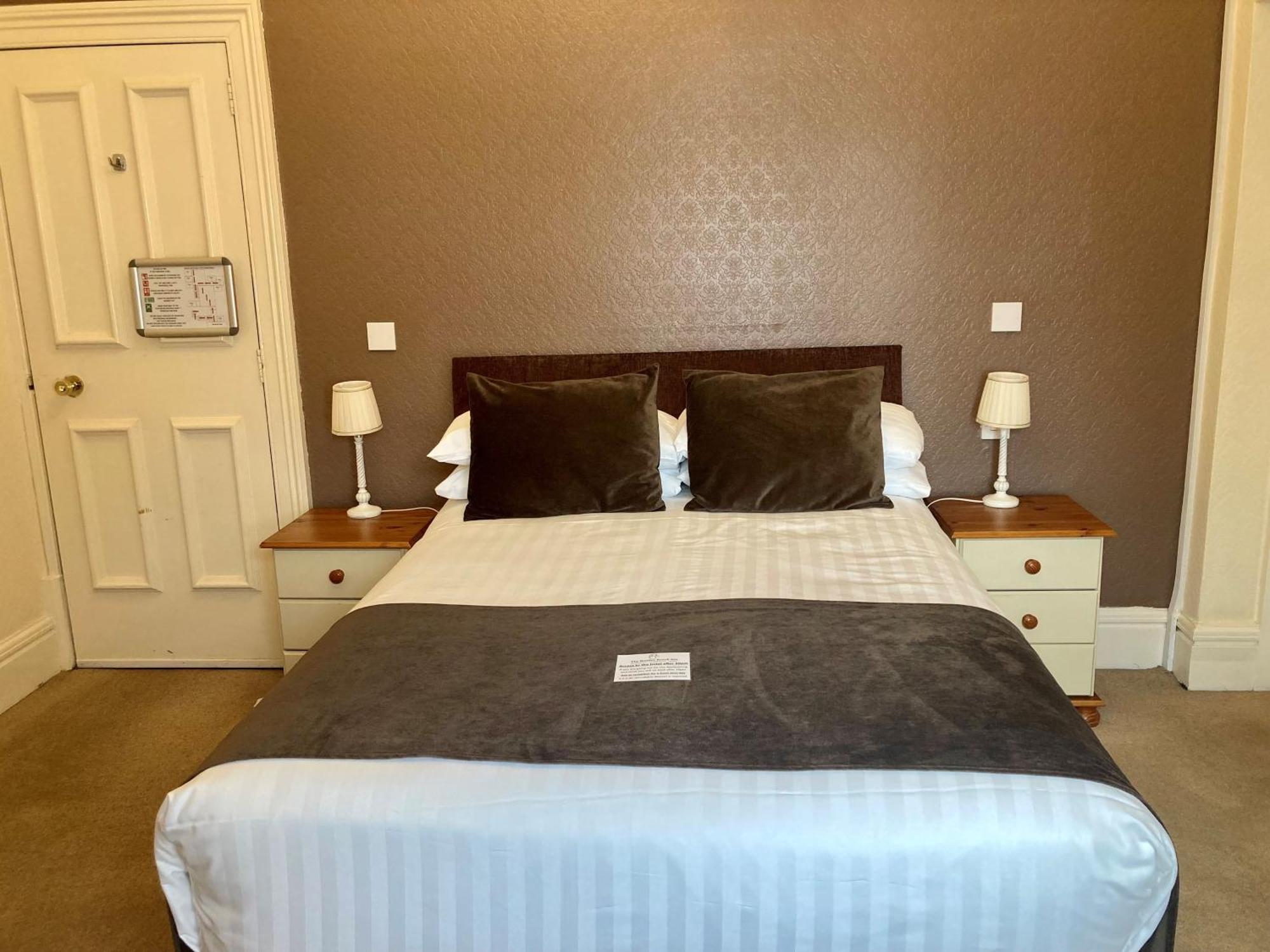 אשבורן The Bentley Brook Inn מראה חיצוני תמונה