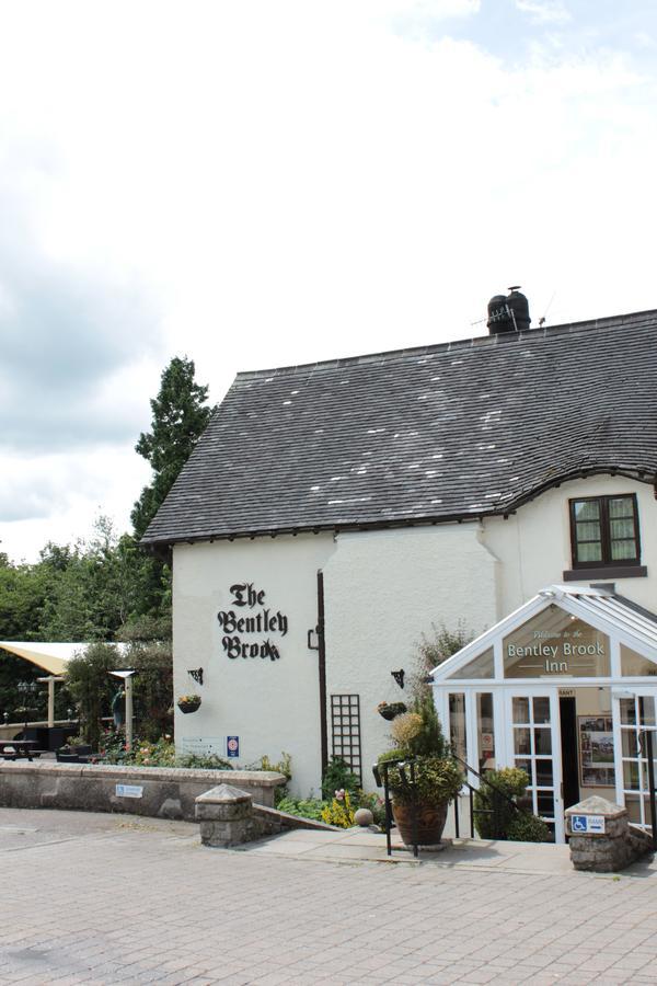 אשבורן The Bentley Brook Inn חדר תמונה